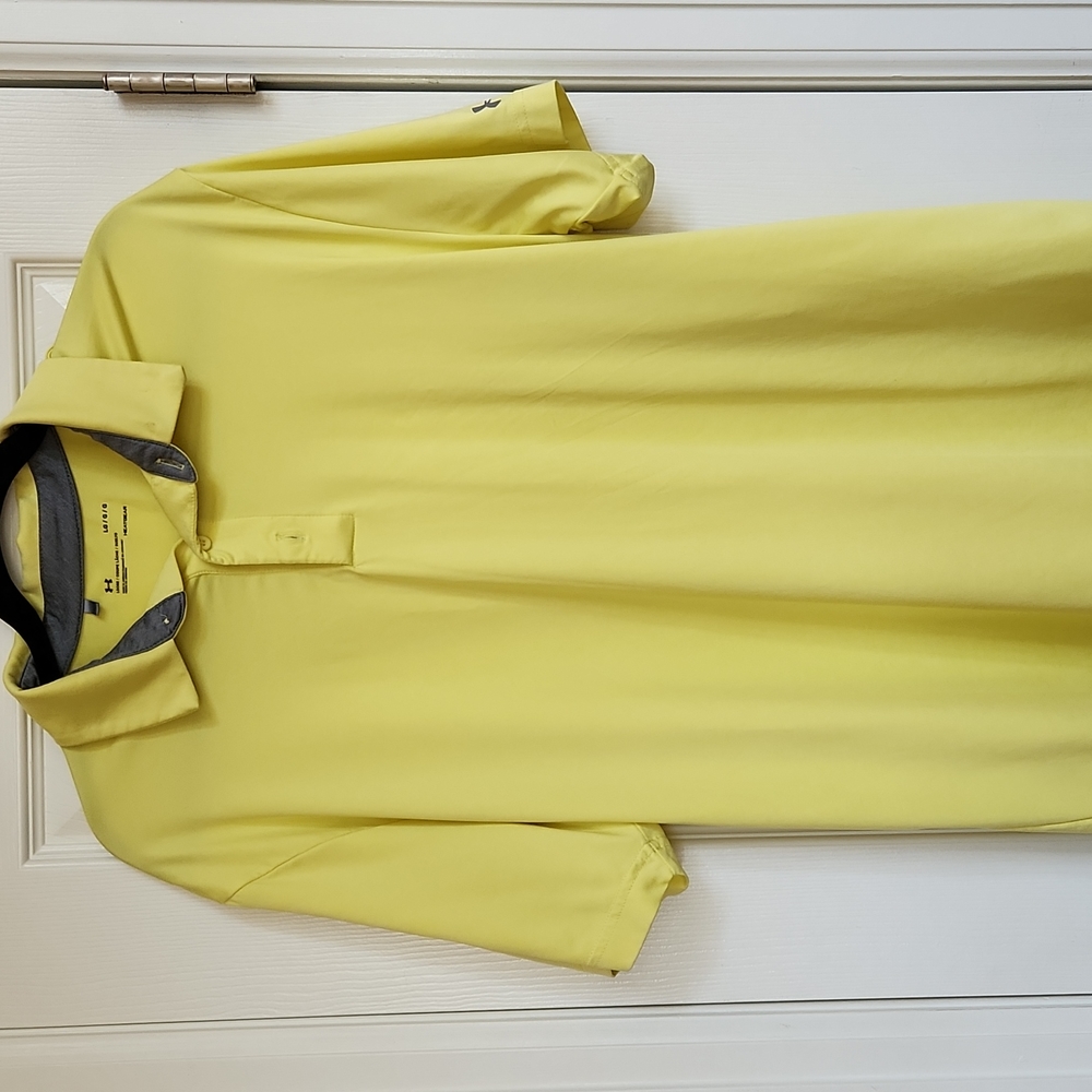 Under Armour Large Heat Gear Golf Shirt